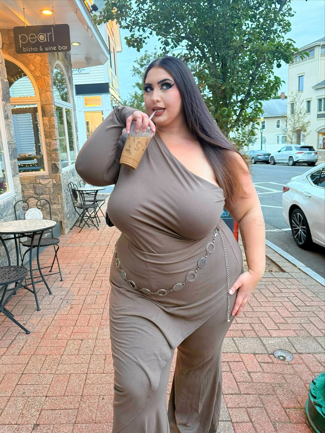 Lizzybbeauty Bio, Age, Career Life & Net Worth 2026